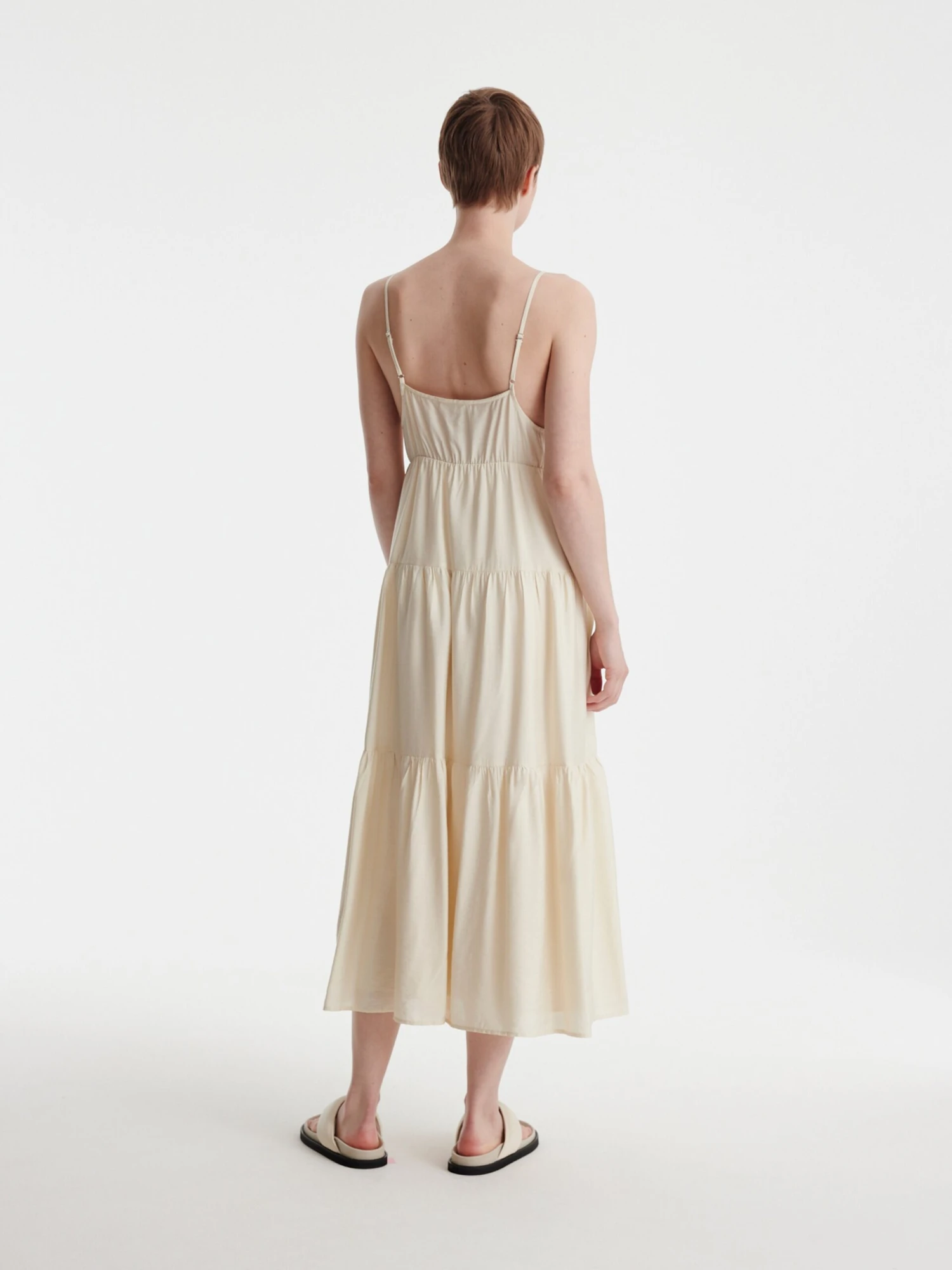 EDITED Robes Dété Robe D’été Jolina Femme Crème 7 EDITED Robes Dété Robe D’été Jolina Femme Crème – Image 5