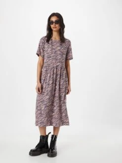 Thought Robes En Jersey Robe Nikini Femme Rose Ancienne 11 Thought Robes En Jersey Robe Nikini Femme Rose Ancienne -Stil Femme Soldes Boutique 3a1c0d8b4f8da4ea9778920d3aa40144