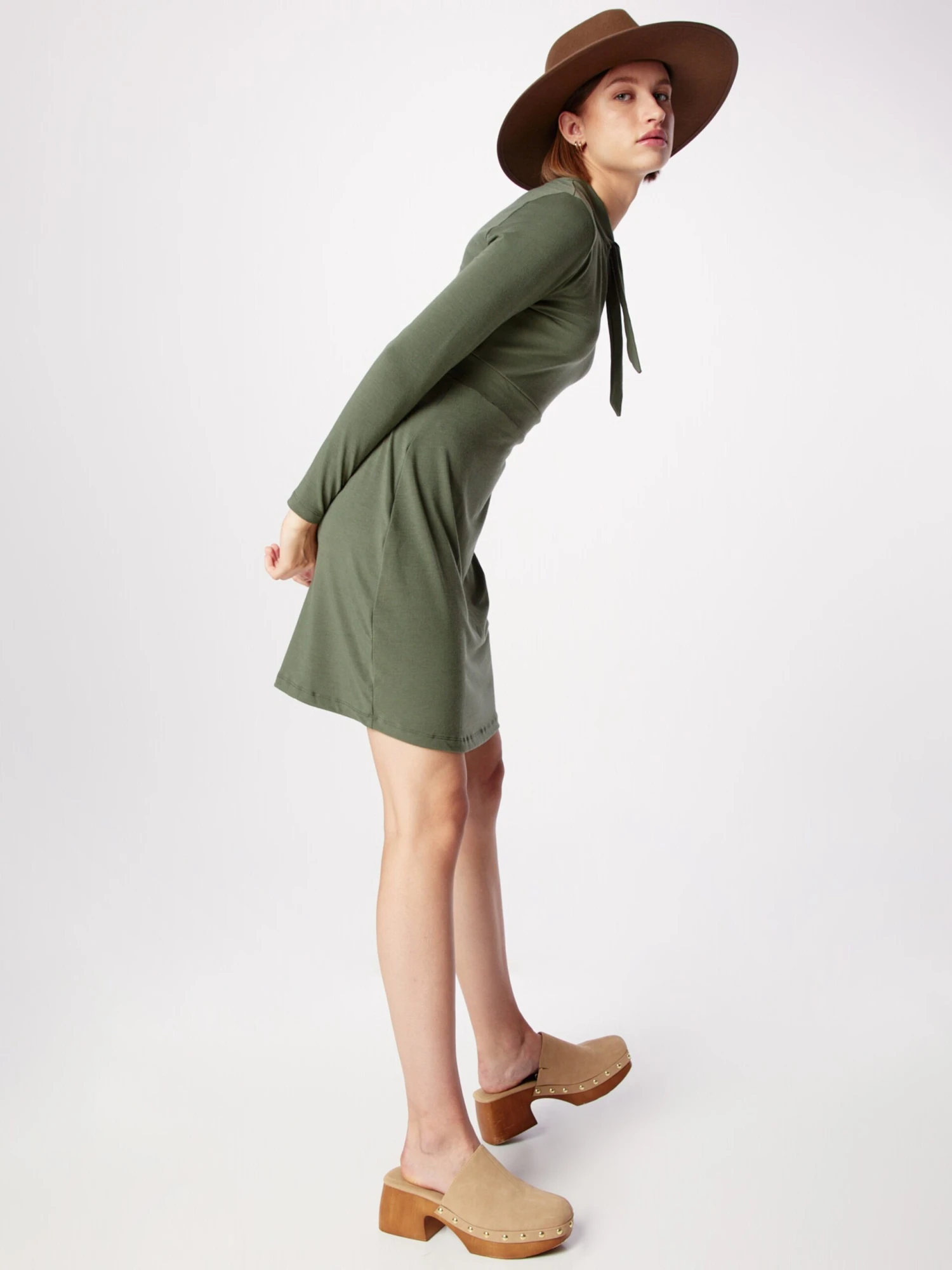 About You Robes En Jersey Robe Lisann Femme Kaki 7 About You Robes En Jersey Robe Lisann Femme Kaki – Image 5