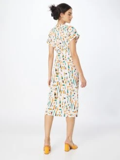 Monki Robes Dété Robe D’été Femme Beige -Stil Femme Soldes Boutique 61198f5a36ffcb128a6c9df6a0eb30c6