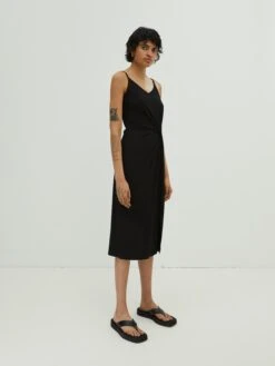 EDITED Robes En Jersey Robe Maxine Femme Noir -Stil Femme Soldes Boutique 657def56c7047c648df0408f6a1b94e5