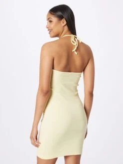 ONLY Robes Dété Robe D’été NESSA Femme Jaune Clair -Stil Femme Soldes Boutique 844a38bbb2e98ba89e3a1518426fc369