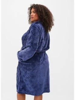 Zizzi Robes De Chambre Robe De Chambre MLISE Femme Bleu Foncé -Stil Femme Soldes Boutique 9a0e1089fe8cf9107bb97cf21d426ac7