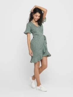 ONLY Robes Dété Robe D’été Olivia Femme Vert -Stil Femme Soldes Boutique a62452d2ab811266ec55de0826b4b42a