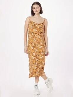 Robes Dété Robe D’été Femme Abricot / Orange Clair -Stil Femme Soldes Boutique ae92d2d71c6bf2394979763d338010bd