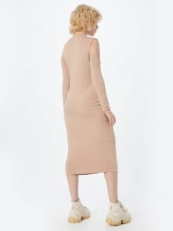 Robes En Jersey Robe Femme Nude -Stil Femme Soldes Boutique bd1f315e28f875b371d8f7e4996726c8
