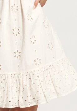 Shiwi Robes Dété Robe D’été IBIZA Femme Blanc -Stil Femme Soldes Boutique bd45c7ca37a8787a09431e5bc3eee582