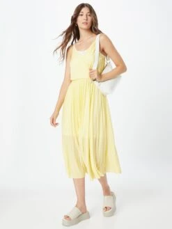 About You Robes Dété Robe D’été Claire Femme Jaune Clair -Stil Femme Soldes Boutique c3bc07f0176536a5e79cf01e7f540ada