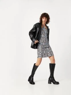 Noisy May Robes Dété Robe D’été VANESSA Femme Bleu Clair -Stil Femme Soldes Boutique d88c336315a41eeebed657787c1dc6af