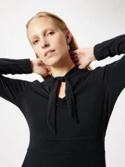 About You Robes En Jersey Robe Lisann Femme Noir -Stil Femme Soldes Boutique db141831e645724a3944b33661e993e2