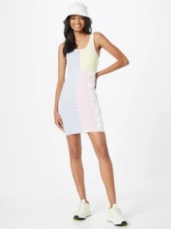 Ellesse Robes En Jersey Robe Sereta Femme Mélange De Couleurs -Stil Femme Soldes Boutique ebc86d8ec51c2b0a33db60827ae9dc1a