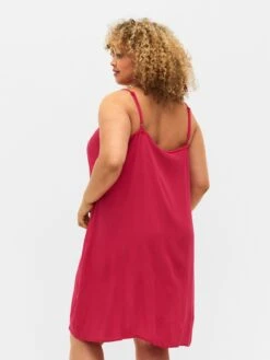 Zizzi Robes Dété Robe D’été ROSE Femme Rouge -Stil Femme Soldes Boutique f37502480c673a83c0d5c6f7a1263974
